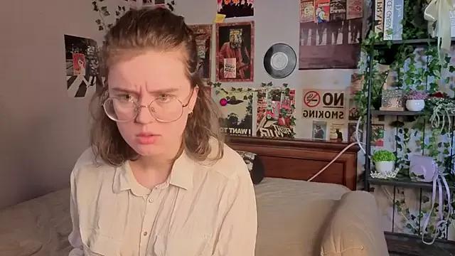 FalineChasey on StripChat 