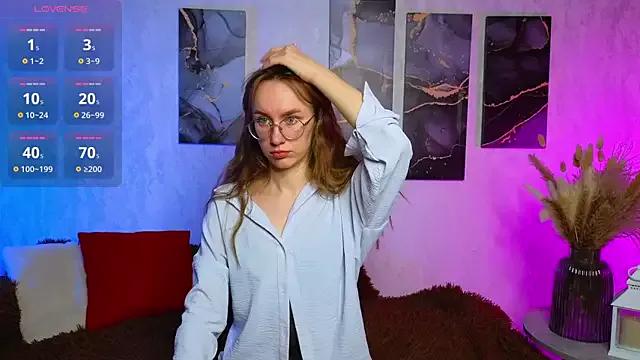 FalineEasterling on StripChat 