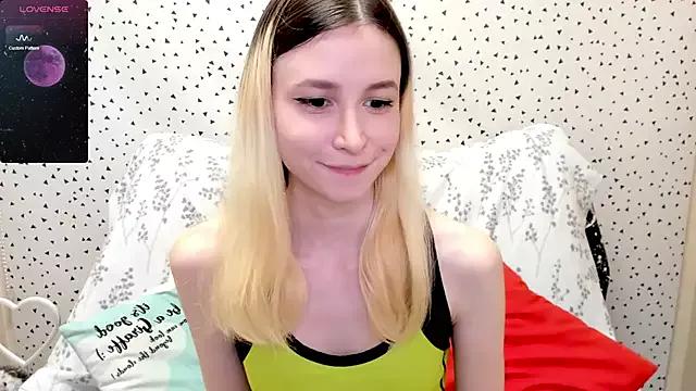 fleximona on StripChat 