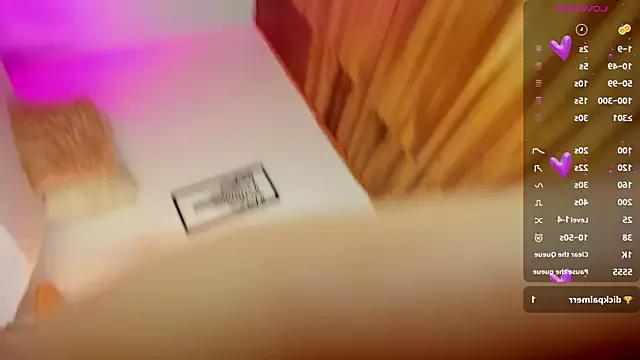 fox_samantha_ on StripChat 