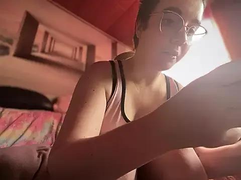 Freechat GamerGirl_Eve on StripChat