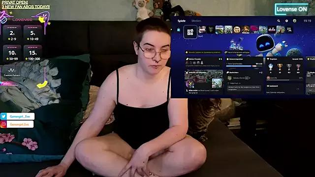 Freechat GamerGirl_Eve on StripChat