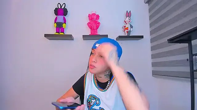 Gangster_Girl on StripChat