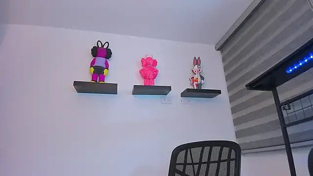 Gangster_Girl on StripChat