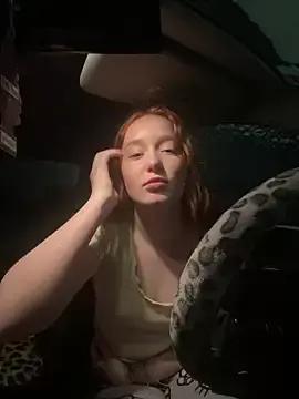 Freechat gingerbabe18 on StripChat