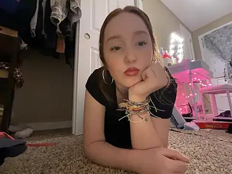 Freechat gingerbabe18 on StripChat