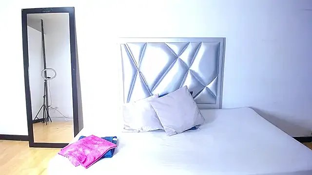 goldenn_ass1 — blowjob