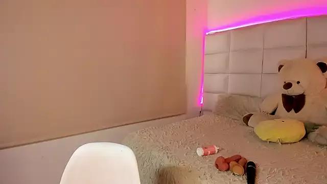 Hanna_Clark_ on StripChat 