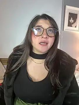 hannaasweet on StripChat 