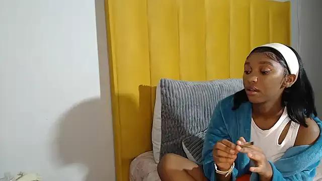 Hannah_107 on StripChat 
