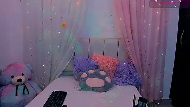 Hannahs_Napit on StripChat 