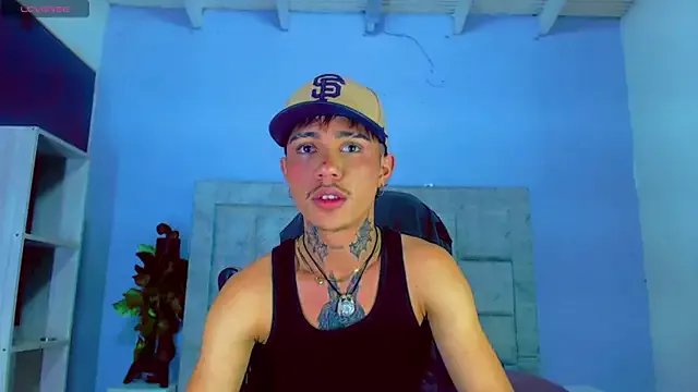 HannibalLester on StripChat 