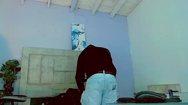 HannibalLester on StripChat 