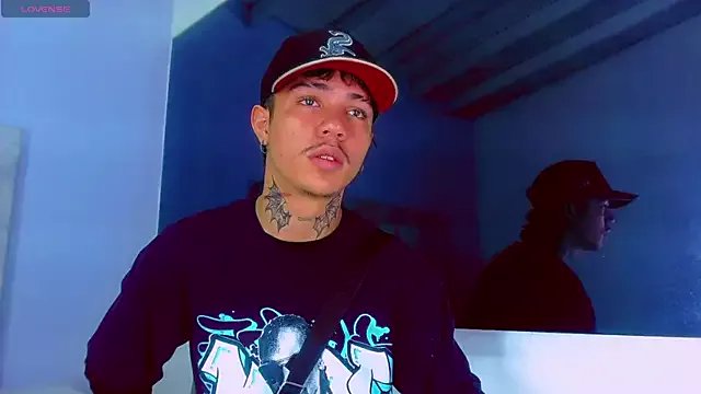 HannibalLester on StripChat 