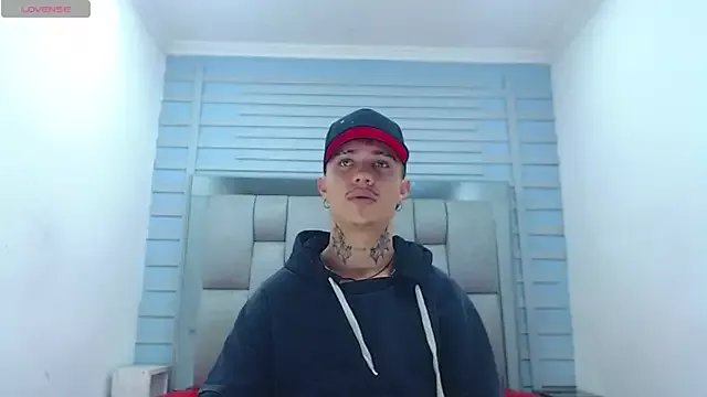 HannibalLester on StripChat 