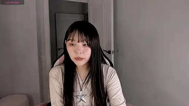 hee_young11 on StripChat