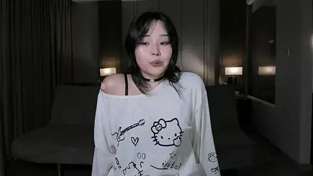 hee_young11 on StripChat