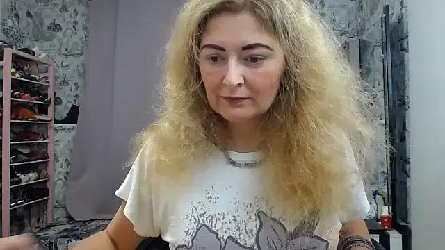 Watch sweet model Helen1974 Helen1974 from StripChat