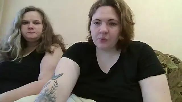 HollyXEva on StripChat 