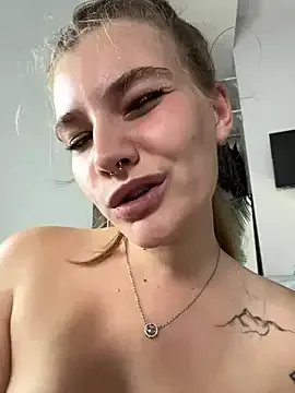 Freechat Holy_Tereza on StripChat