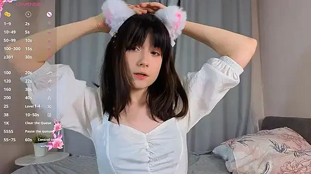 Watch Honeey_Beee, she wants to masturbate for you Honeey_Beee from StripChat