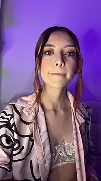 HoneyWeebsss on StripChat