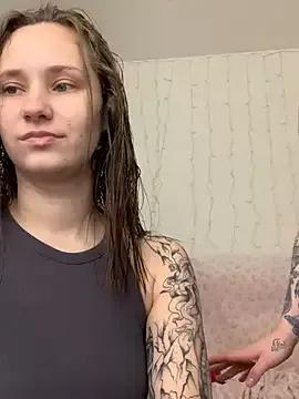 HotCaramellsTV on StripChat 