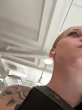 Hr_Fru_Olsen on StripChat 