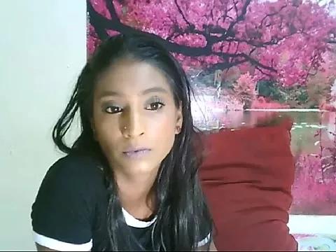 IndianPetite on StripChat 