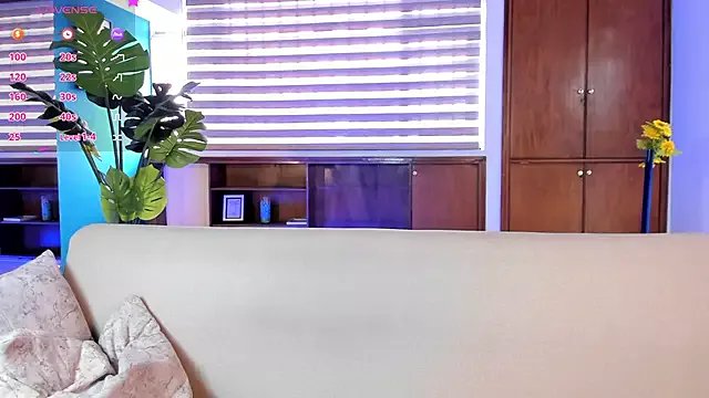 Freechat IsabellaaJoness on StripChat