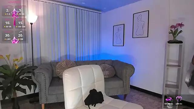 Ivyy_Moon_ on StripChat 