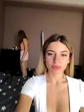 Group Jasmine_urPrincess on StripChat