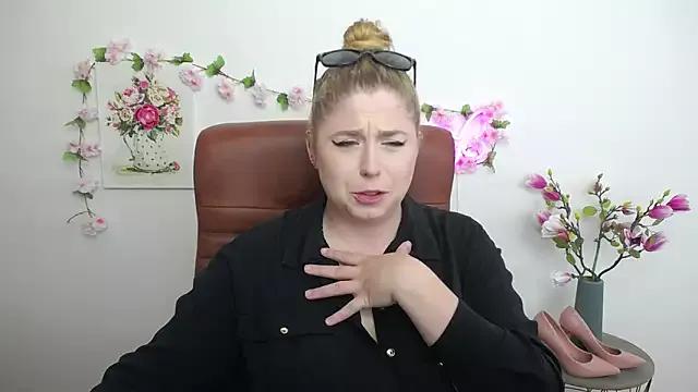 JessikaDaniel on StripChat 