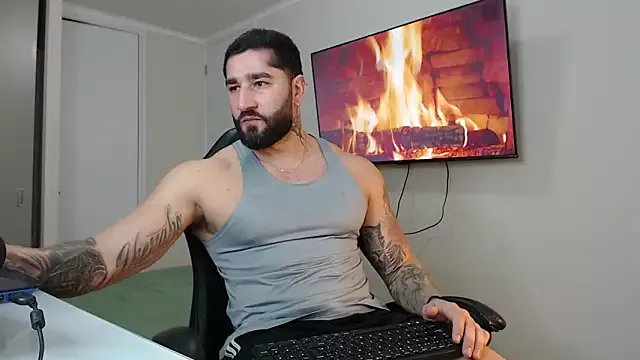 jonhklleyn on StripChat