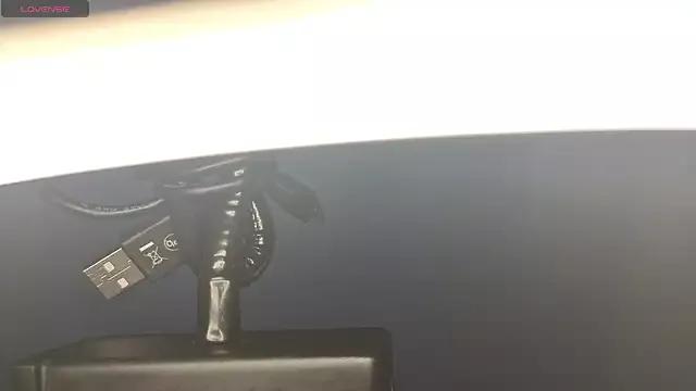 JordanShow on StripChat 