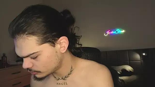 JordanShow on StripChat 