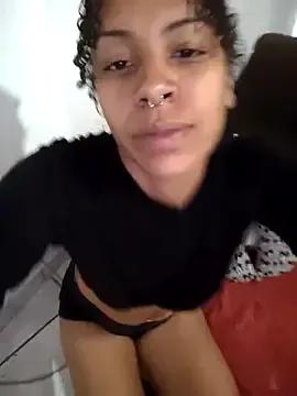 Julia_Pretinha from StripChat