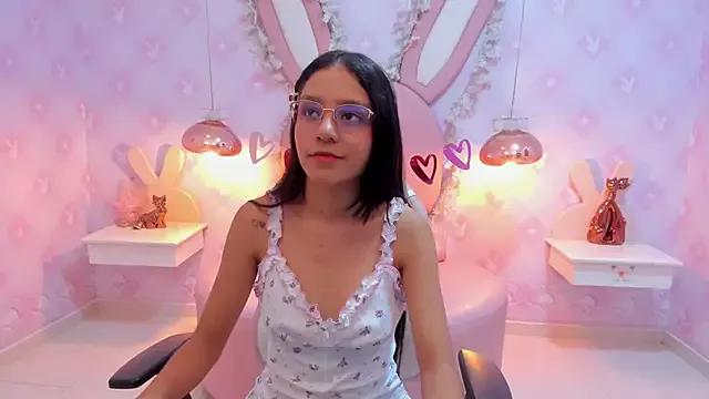 KAHTY_JONES on StripChat 