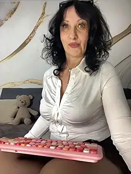 Naked Katie-n wants you to fuck her body now Katie-n from StripChat