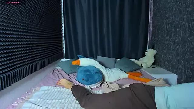KIKI_Krash on StripChat 