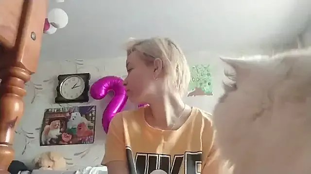 Kirawannavibe — Air kiss for you