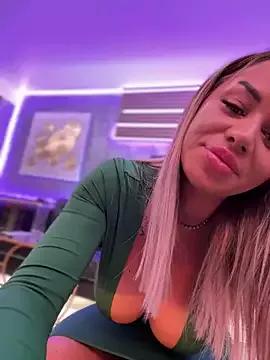 KirstieVegas on StripChat 