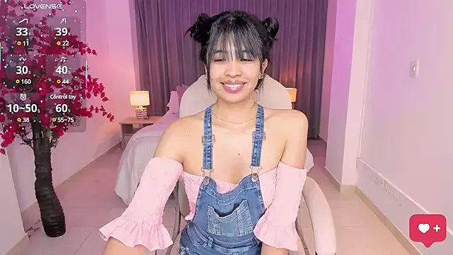 Freechat Kloee_brown on StripChat