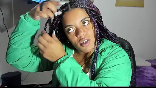 Discover Ladyrd1, she wants to masturbate for you ladyrd1 from StripChat