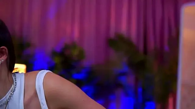 LalaRoze from StripChat