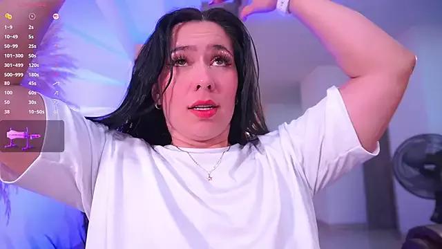 lara_giraldo on StripChat 