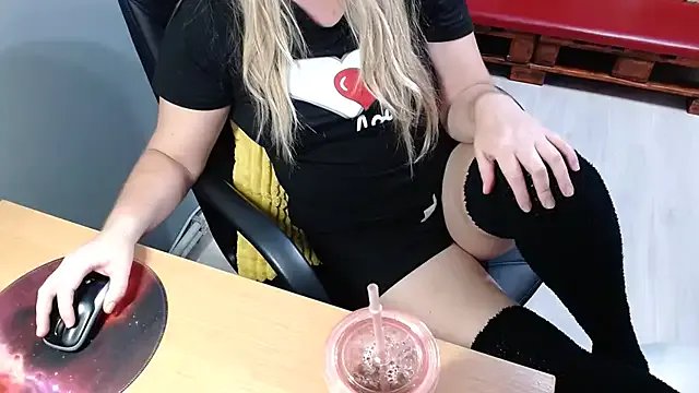 Ledi_Catherin on StripChat