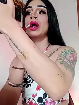 lesly_xx on StripChat 