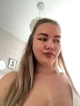 LianaCruz__ on StripChat