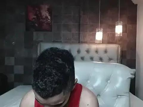 Liiamthompson on StripChat 